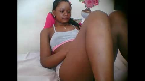 Snapshot of hotjeylee chatting on October 2025 09:53:01 AM LOYCE online show from October 2025 09:53:01 AM