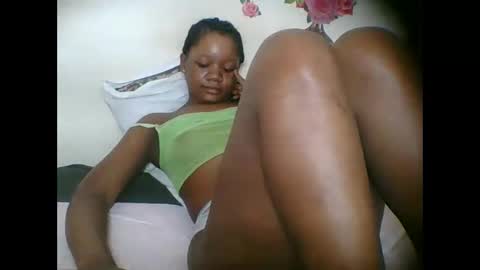 Snapshot of hotjeylee chatting on October 2025 10:54:02 PM LOYCE online show from October 2025 10:54:02 PM