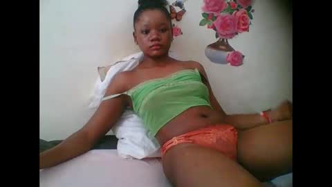 Snapshot of hotjeylee chatting on October 2025 10:21:02 AM LOYCE online show from October 2025 10:21:02 AM