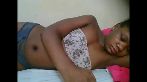 Snapshot of hotjeylee chatting on November 2025 09:53:01 PM LOYCE online show from November 2025 09:53:01 PM