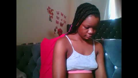 Snapshot of hotjeylee chatting on December 2025 02:22:02 PM LOYCE online show from December 2025 02:22:02 PM