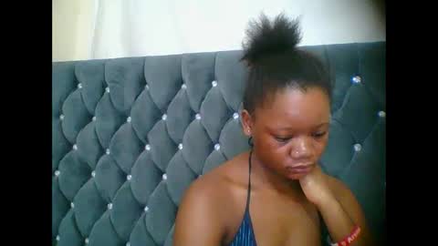 Snapshot of hotjeylee chatting on December 2025 02:51:02 AM LOYCE online show from December 2025 02:51:02 AM