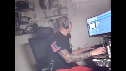 hotkinkytat online show from December 2025 05:24:02 AM