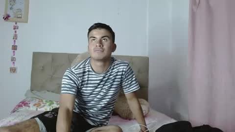 SG LoveCam online show from June 2026 12:37:01 AM