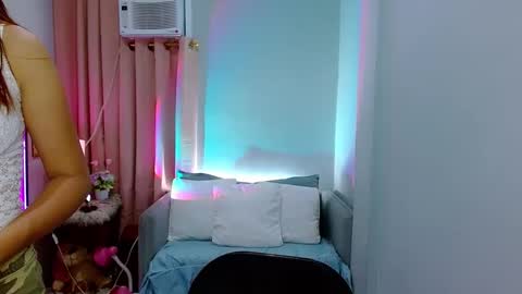 Snapshot of hotlayla_ chatting on December 2024 06:54:01 AM Layla online show from December 2024 06:54:01 AM