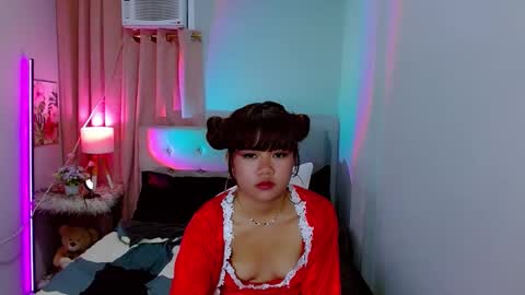 Snapshot of hotlayla_ chatting on December 2024 01:38:02 PM Layla online show from December 2024 01:38:02 PM