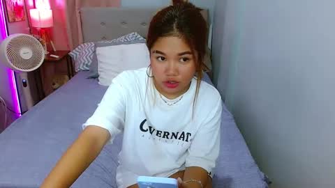 Snapshot of hotlayla_ chatting on January 2025 12:24:01 PM Layla online show from January 2025 12:24:01 PM