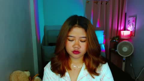 Snapshot of hotlayla_ chatting on February 2025 09:43:02 AM Layla online show from February 2025 09:43:02 AM