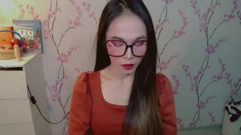 Snapshot of hotlegsxandra chatting on November 2025 08:56:01 AM XANDRA online show from November 2025 08:56:01 AM
