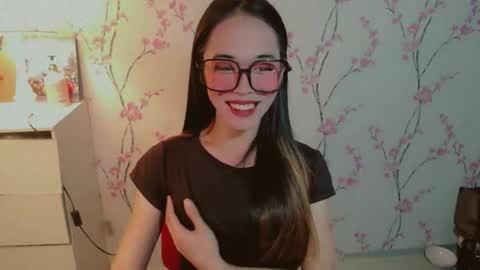 Snapshot of hotlegsxandra chatting on November 2025 10:27:01 AM XANDRA online show from November 2025 10:27:01 AM