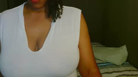 Snapshot of hotlilya chatting on April 2026 04:32:01 PM hotlilya online show from April 2026 04:32:01 PM