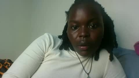 hotlina01 online show from February 2026 02:18:01 PM