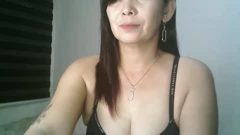 hotmamajen4u online show from May 2026 11:33:02 PM