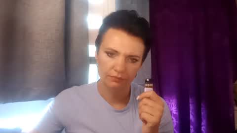 hotmamaqueen234 online show from August 2026 10:28:02 AM