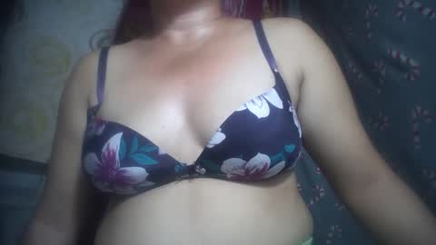 Snapshot of hotmatureladyxxx chatting on November 2025 01:44:02 PM hotmatureladyxxx online show from November 2025 01:44:02 PM