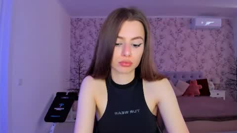 hotmolly_ online show from June 2026 09:30:01 AM