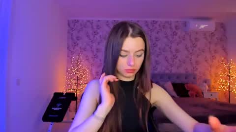 hotmolly_ online show from June 2026 03:19:02 AM