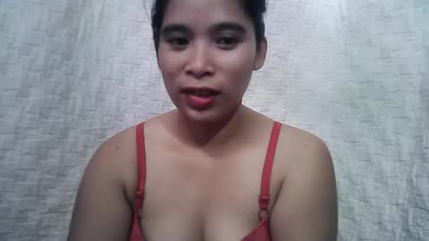 Snapshot of hotmompinay30 chatting on February 2026 11:32:01 PM flor online show from February 2026 11:32:01 PM