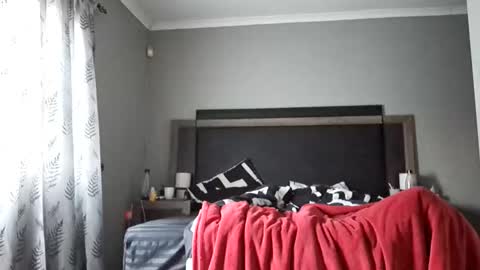 hotmrandmrscouple online show from December 2025 03:48:01 AM