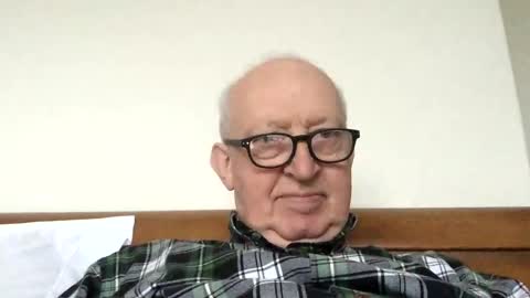 Snapshot of hotmuff99 chatting on February 2025 04:33:01 PM hotmuff99 online show from February 2025 04:33:01 PM