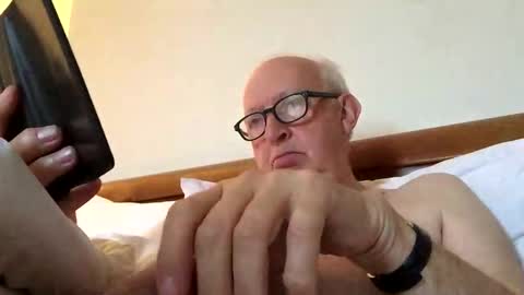 Snapshot of hotmuff99 chatting on October 2025 08:06:01 AM hotmuff99 online show from October 2025 08:06:01 AM