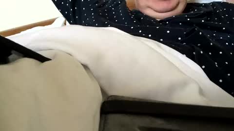 Snapshot of hotmuff99 chatting on November 2025 08:47:02 AM hotmuff99 online show from November 2025 08:47:02 AM