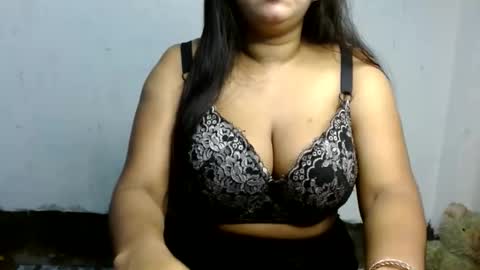 Snapshot of hotmuskan21 chatting on October 2025 06:18:02 PM Muskan online show from October 2025 06:18:02 PM