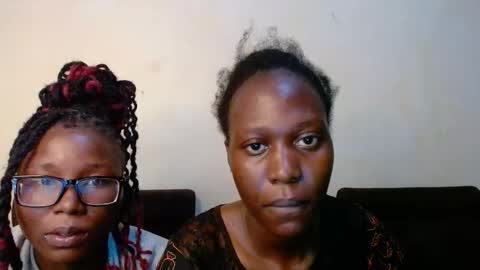 Snapshot of hotnelli chatting on October 2025 03:33:02 PM Rose online show from October 2025 03:33:02 PM