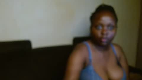 Snapshot of hotnelli chatting on November 2025 10:37:02 PM Rose online show from November 2025 10:37:02 PM