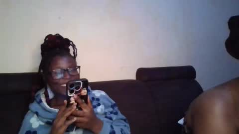 Snapshot of hotnelli chatting on November 2025 03:56:02 PM Rose online show from November 2025 03:56:02 PM