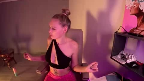 Snapshot of hotprincess2hot chatting on November 2025 11:13:02 AM hotprincess2hot online show from November 2025 11:13:02 AM