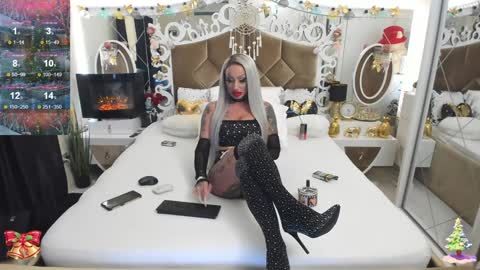 Snapshot of hotred69xxx chatting on December 2024 02:27:01 PM Delya- online show from December 2024 02:27:01 PM
