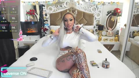 Snapshot of hotred69xxx chatting on January 2025 02:56:02 PM Delya- online show from January 2025 02:56:02 PM