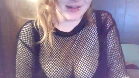 hotredhead666 online show from January 2026 05:44:01 AM