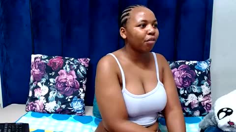 hotsmalltitsx online show from June 2026 07:34:02 PM