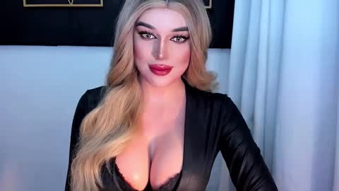 Snapshot of hotstellacumxxx chatting on March 2026 08:32:02 AM STELLA online show from March 2026 08:32:02 AM