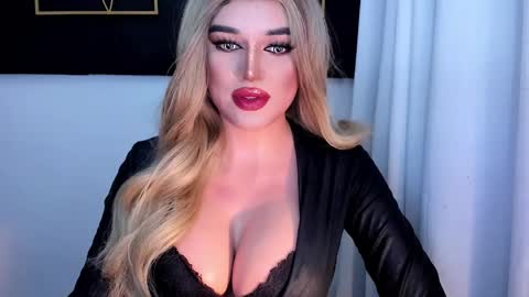 Snapshot of hotstellacumxxx chatting on March 2026 06:43:02 AM STELLA online show from March 2026 06:43:02 AM