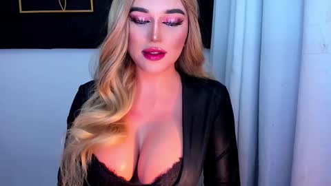 Snapshot of hotstellacumxxx chatting on March 2026 08:00:02 AM STELLA online show from March 2026 08:00:02 AM