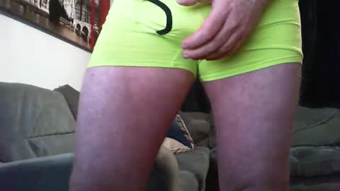 Snapshot of hotstrip22 chatting on November 2025 02:53:02 PM Mark online show from November 2025 02:53:02 PM