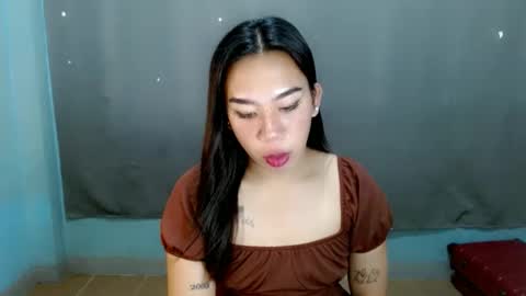 Snapshot of hott_cumforyou chatting on February 2025 05:05:01 AM jelaigrande online show from February 2025 05:05:01 AM