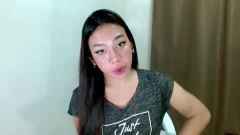 Snapshot of hott_cumforyou chatting on November 2025 03:35:01 PM jelaigrande online show from November 2025 03:35:01 PM