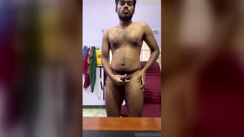 Snapshot of hottamilguy01 chatting on February 2026 07:40:01 AM hottamilguy01 online show from February 2026 07:40:01 AM