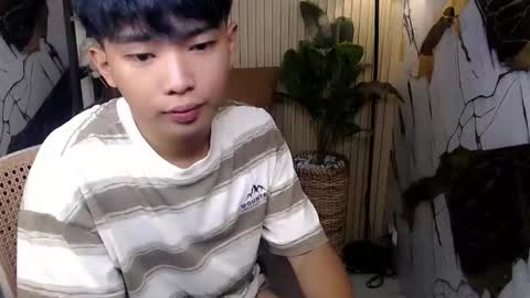 hottestloues online show from May 2026 11:27:01 AM