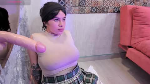 Snapshot of hottie_alicee_ chatting on September 2025 08:00:02 PM hottie_alicee_ online show from September 2025 08:00:02 PM