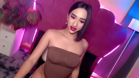 kylie online show from April 2026 06:05:02 PM