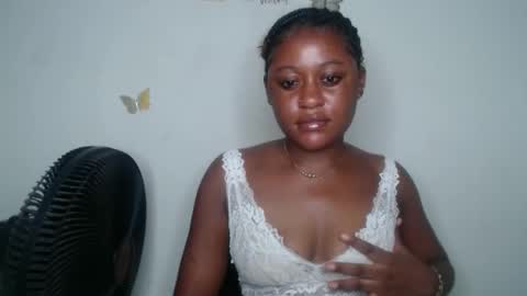 Ella online show from October 2025 11:50:04 PM