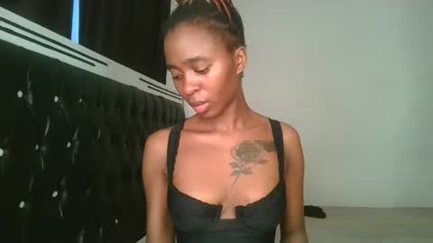 hottie_mistie online show from May 2026 02:46:02 PM