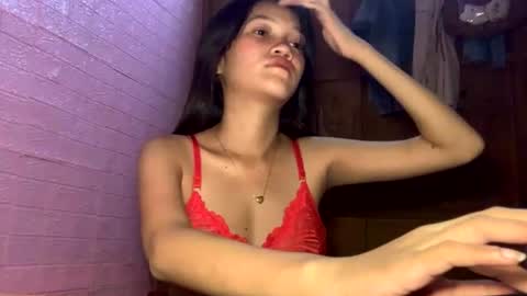 hottie_ptite online show from June 2026 11:12:02 AM