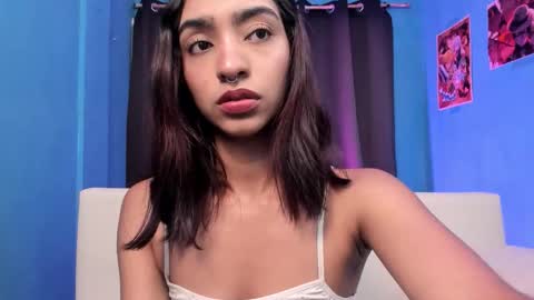 Snapshot of hottie_veronica chatting on March 2026 11:11:01 PM Veronica independent model online show from March 2026 11:11:01 PM