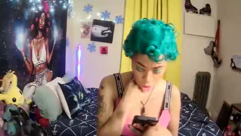 Snapshot of hottiefreckles chatting on December 2024 10:56:02 AM Tokyodagoddess online show from December 2024 10:56:02 AM